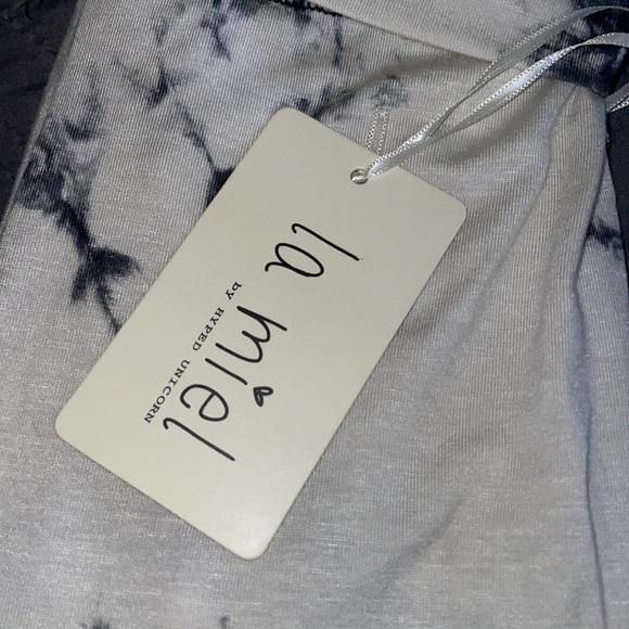 NWT❤️❤️ running shorts ❤️❤️ - Picture 8 of 8